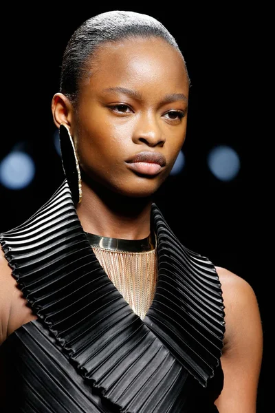 Look 23